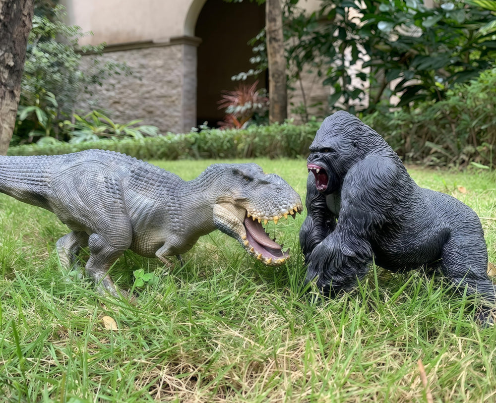 Gemini&Genius dinosaur with hand-painted details for realistic display.