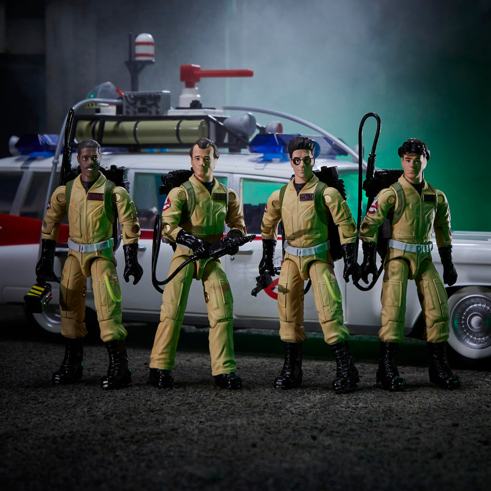 Ghostbusters Ghost Trap accessory for action-packed scenes.