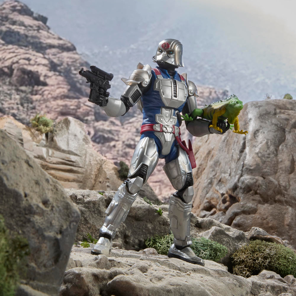 G.I. Joe Cobra Commander armor shoulders offer dynamic posing options.