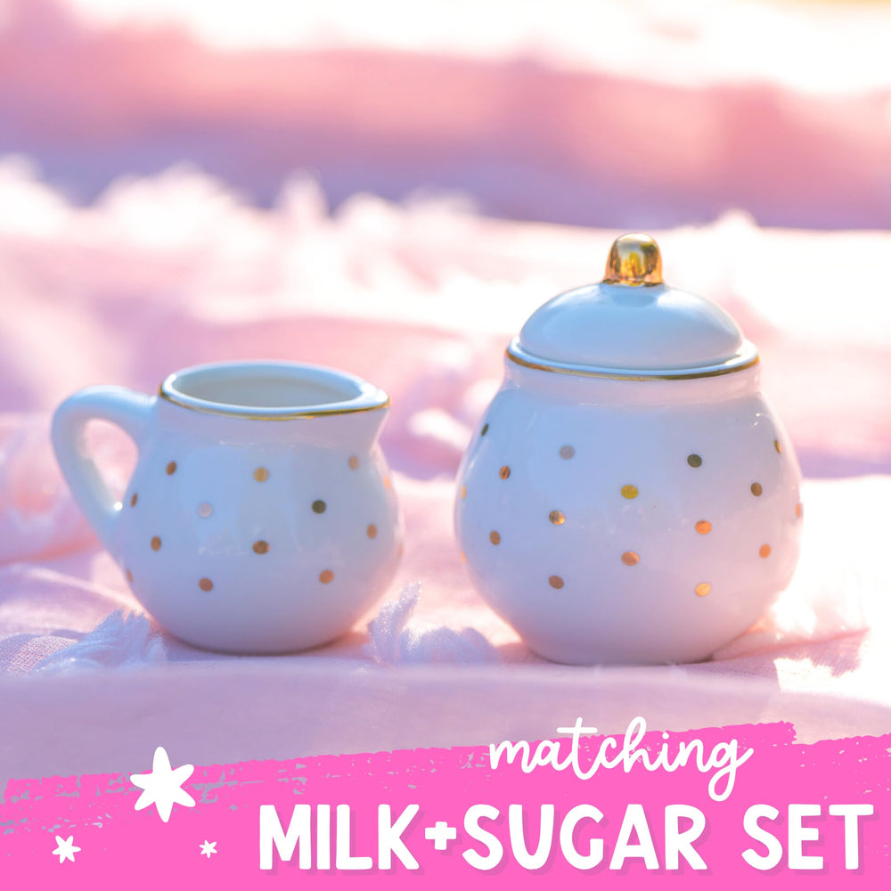 Giggle and Honey milk jug adds authentic tea party charm to playtime.