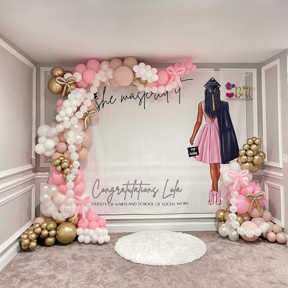 Govpy ceiling or wall displays with easy-to-connect balloons add dramatic effect.
