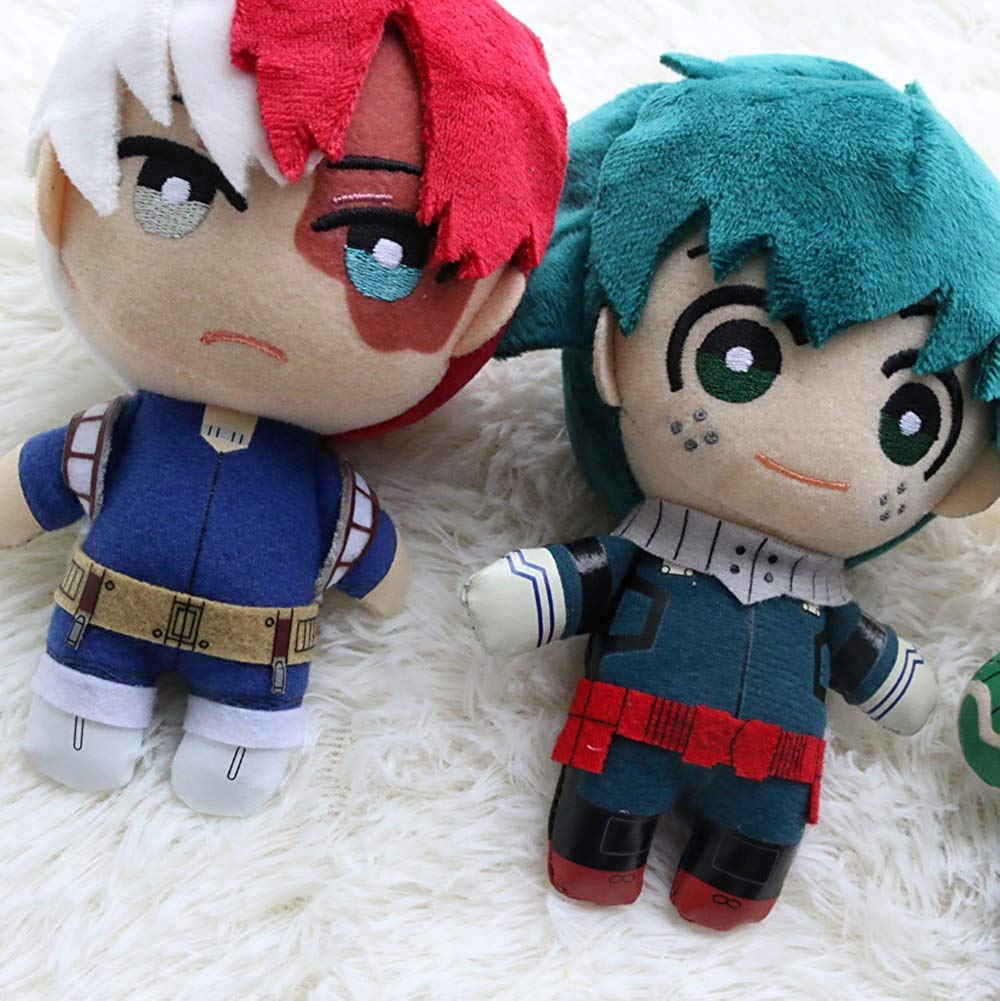 Groydbna plushie red keychain, handy on bags and zippers.