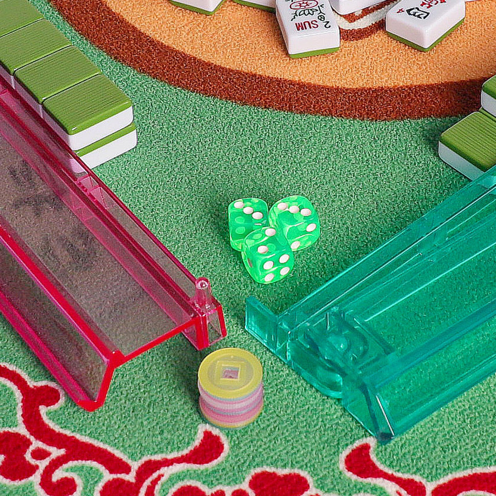 Wind indicator helping track round flow during play