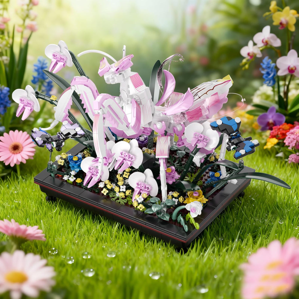 GXJTYYBS Orchid mantis and butterflies detail on bonsai display