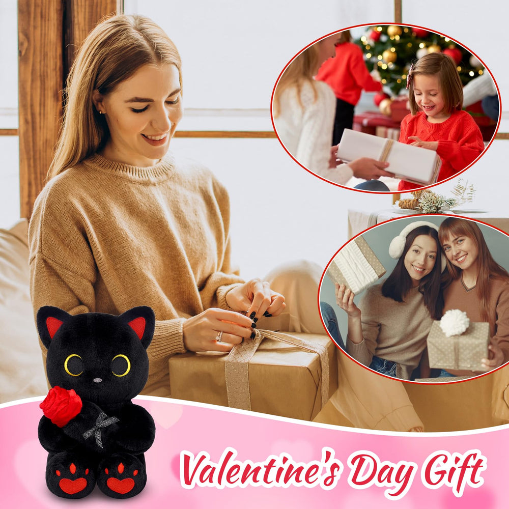 Hagusahuo black cat plush fits in kids' rooms and travels well.