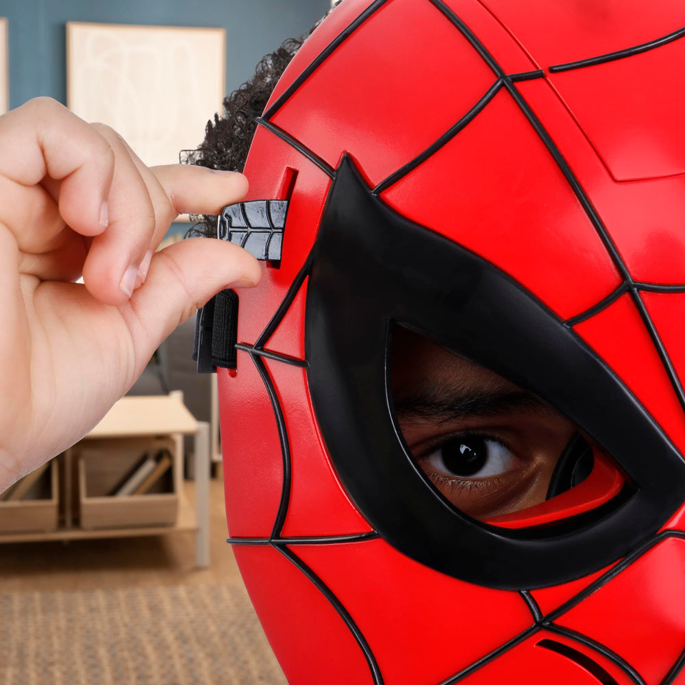 Hasbro Glow FX Mask adjustable strap ensures comfortable fit for kids.