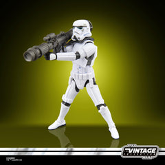 Hasbro STAR WARS Vintage rocket-launcher trooper articulation enables dynamic posing.