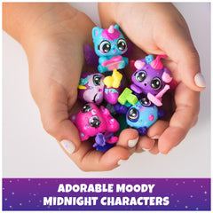Hatchimals Alive Neon Rainbow Carton wings attached to each character.