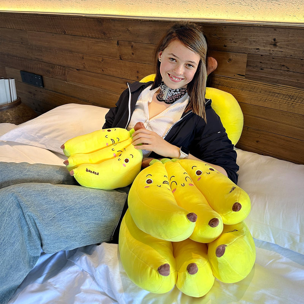 Hofun4U banana plush pillow side view highlighting generous stuffing for cozy support