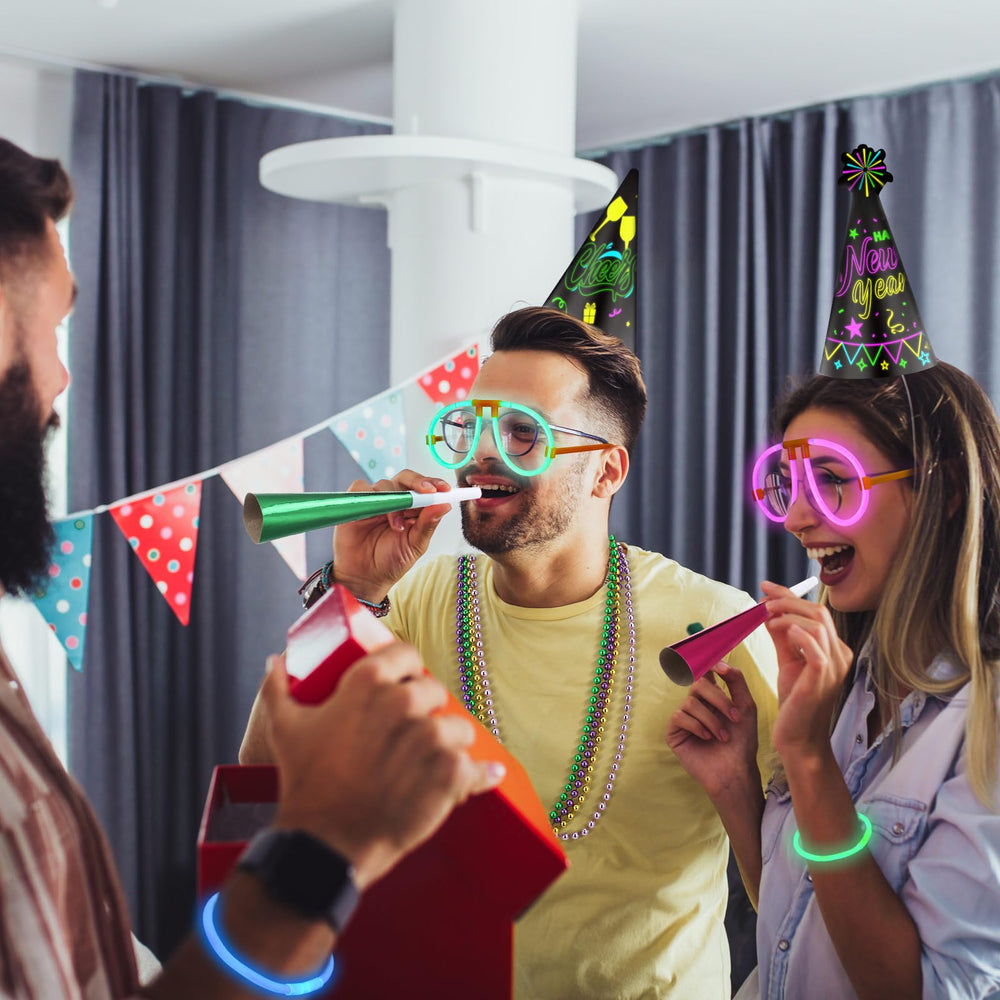 Hollowfly all-in-one party kit enhances multi-person 2026 New Year vibes.