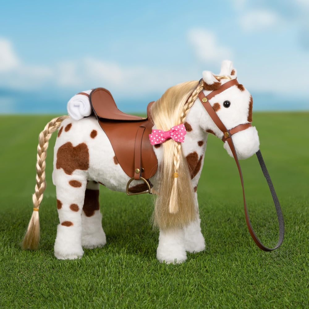 HollyHOME Appaloosa includes a comb for grooming sessions.