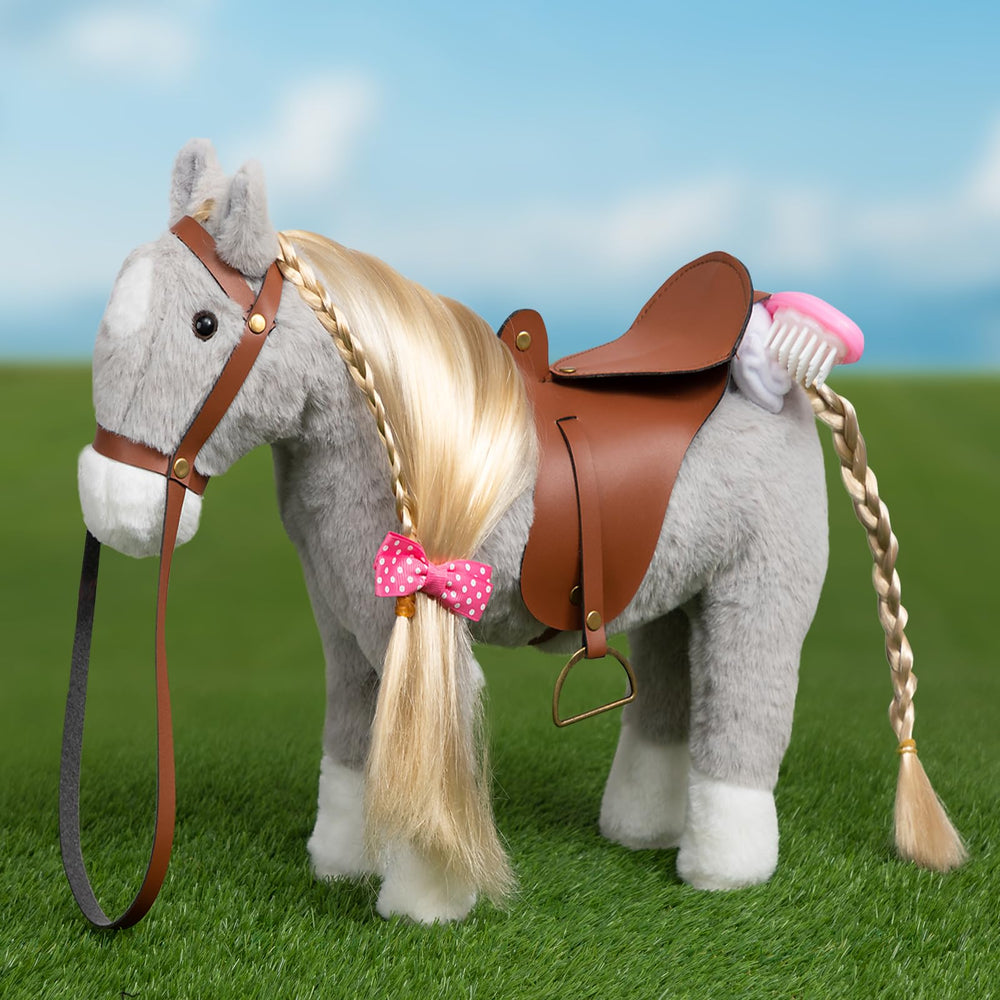HollyHOME comb, hairpin, and towel for styling playtime.
