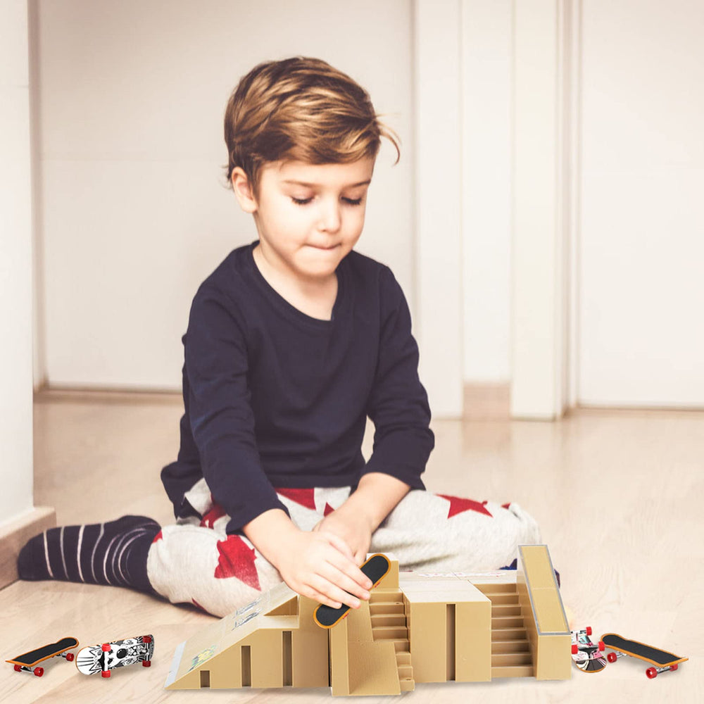 HOMETALL kid-friendly finger skate kit designed for safe, screen-free fun.