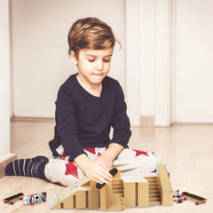 HOMETALL kid-friendly finger skate kit designed for safe, screen-free fun.