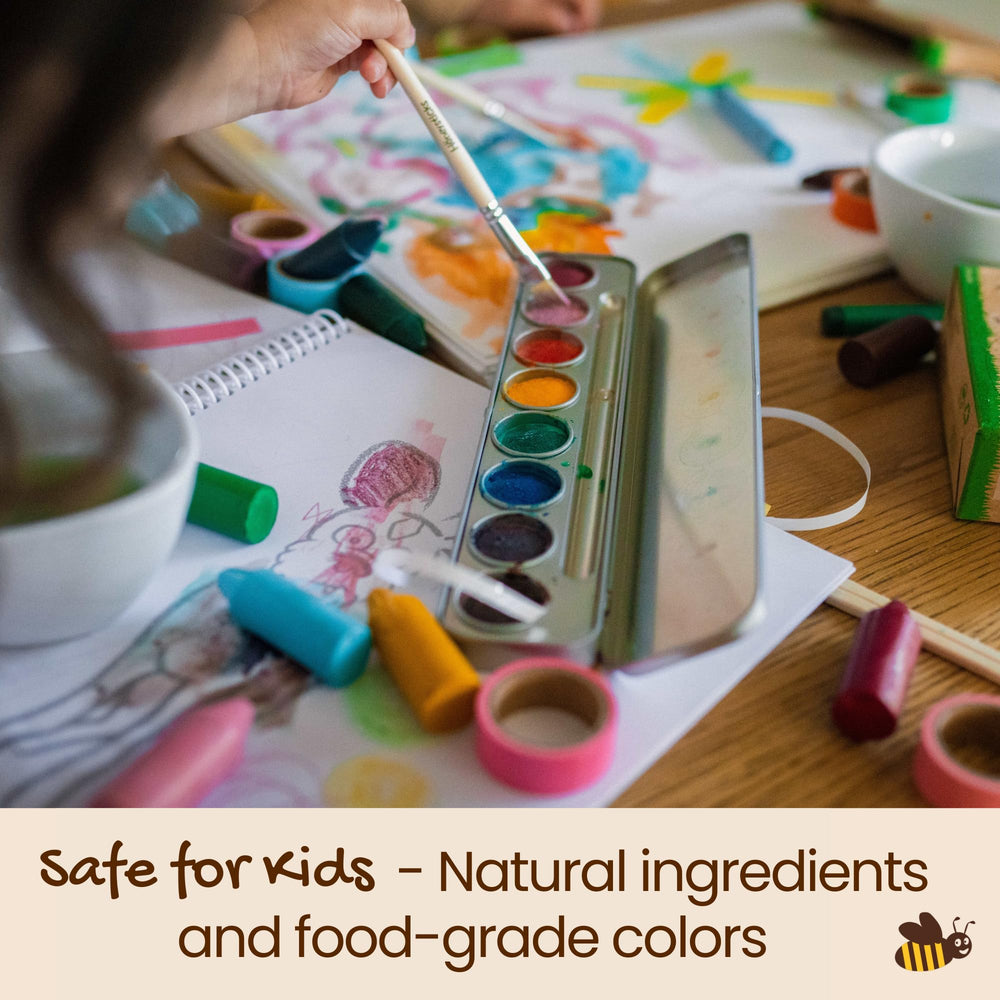 Honeysticks wooden brush with vegan bristles for gentle kid strokes.