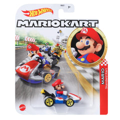 Hot Wheels Mario Kart Bowser 1:64 die-cast vehicle enables epic race setups.