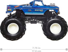 Hot Wheels Monster Truck giant wheels deliver dramatic crashes and stunts.
