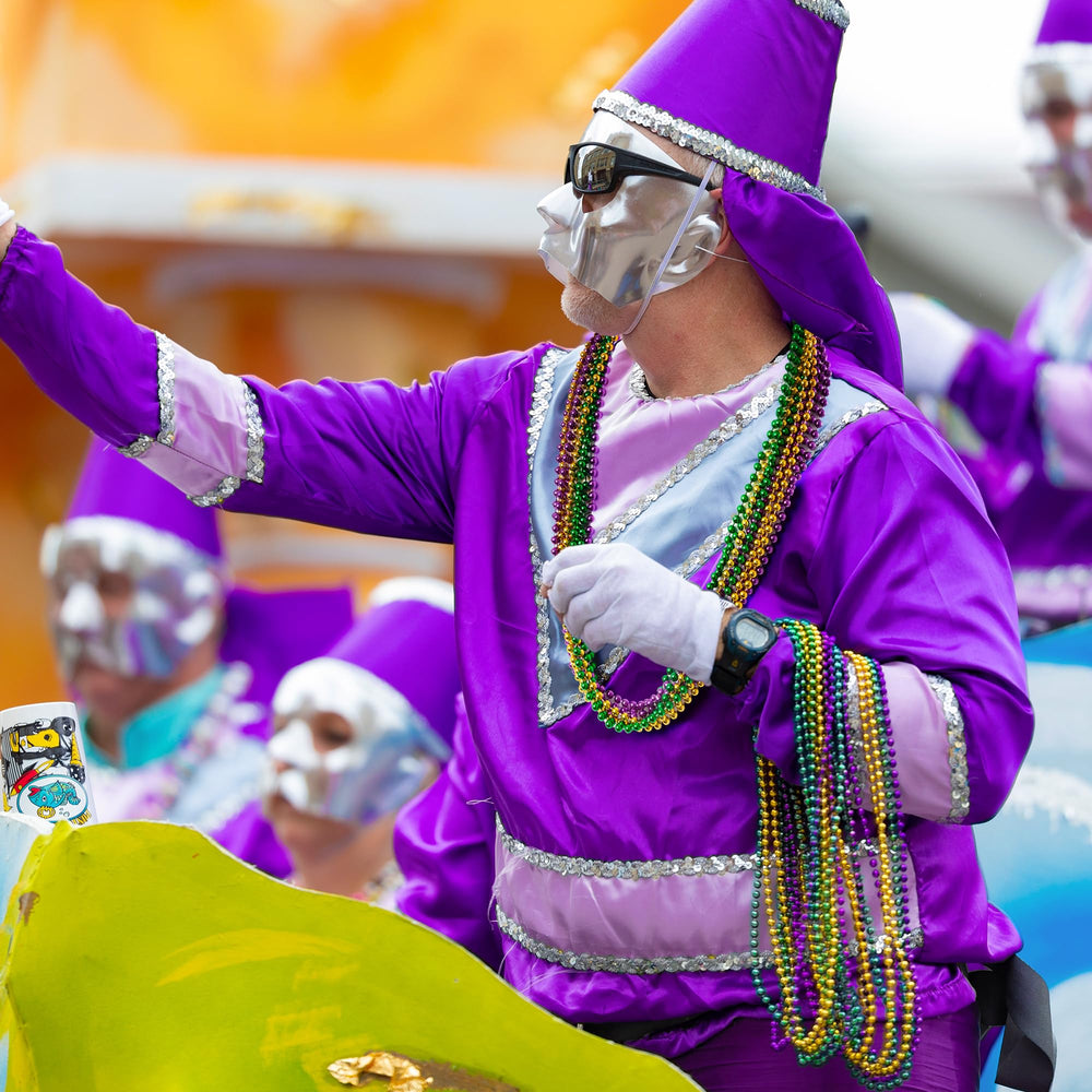 Huskein pirate-theme event beads enhance colorful costumes