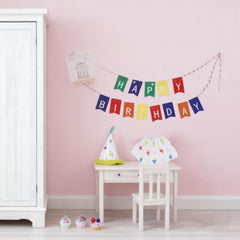 i-Beeboo display stand to showcase outfits and decor