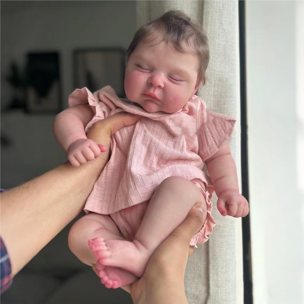 iCradle Poseable head and limbs allow gentle posing and storytelling.