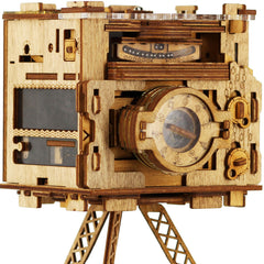 iDventure Cluebox PRO Sherlock's Camera side view, a challenging brain teaser at home