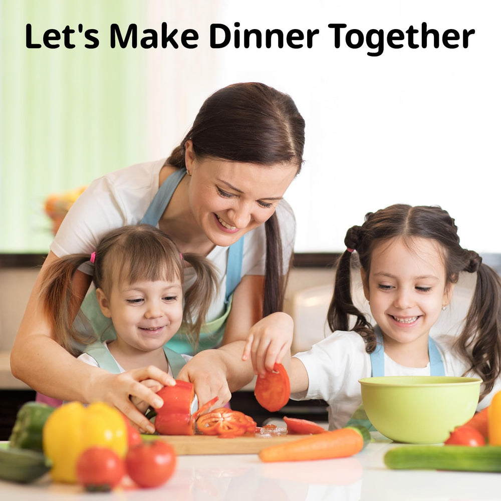 iKumar safe plastic peeler supports kid-friendly peeling practice.