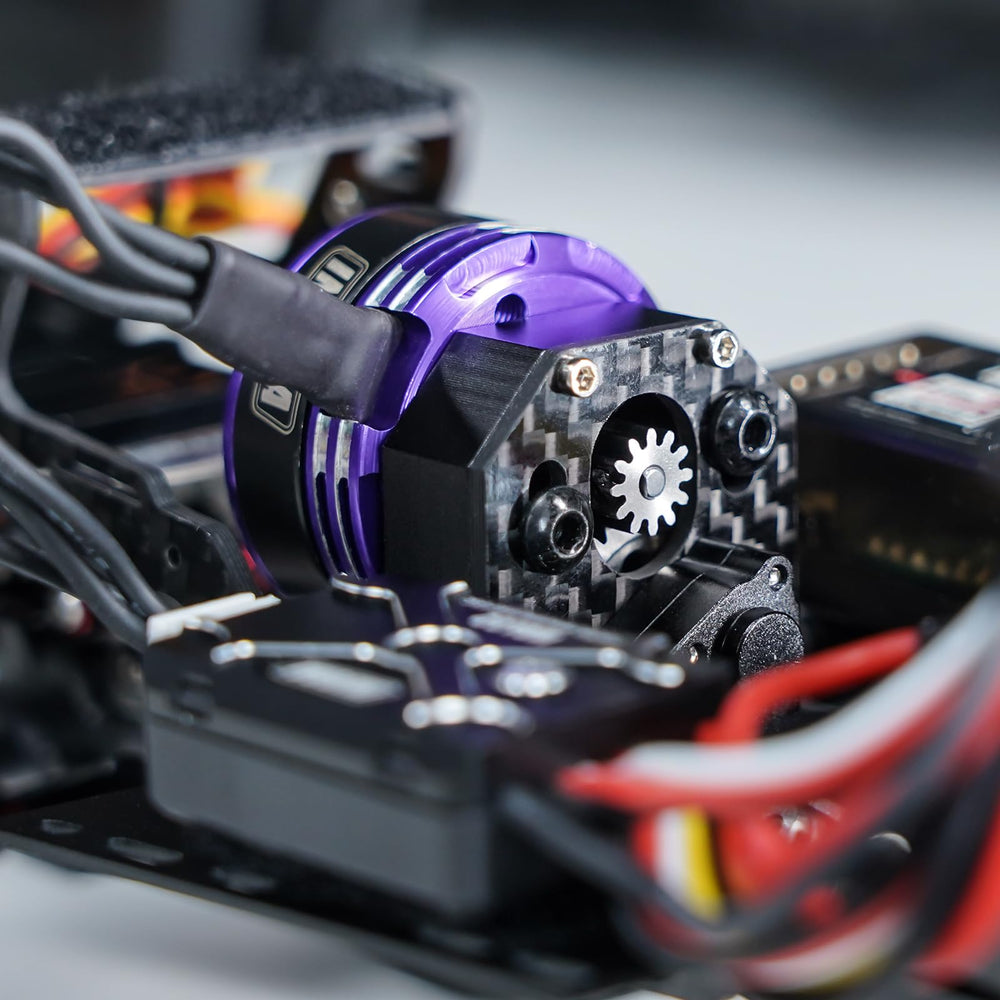 INJORA compatibility note clarifies Deadbolt variant limits for SCX24 chassis.