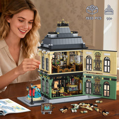 INSOON interior with crystal windows showcases opulent displays