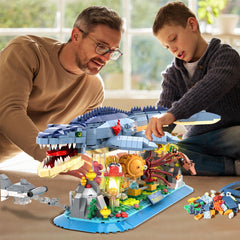 INSOON hammerhead chase figure enhances action within the ocean scene
