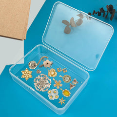 IOKUKI waterproof and dustproof lid protects cards when sealed.