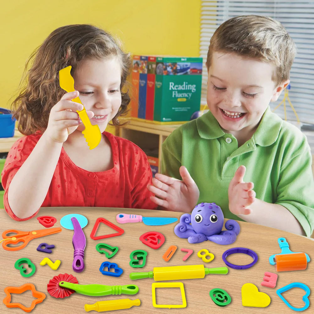 IShyan set includes rolling pin cutters and stampers for interactive play