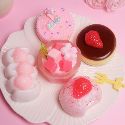 IZEO 5-piece dessert cookie squishy set with colorful, lifelike shapes for tactile relief