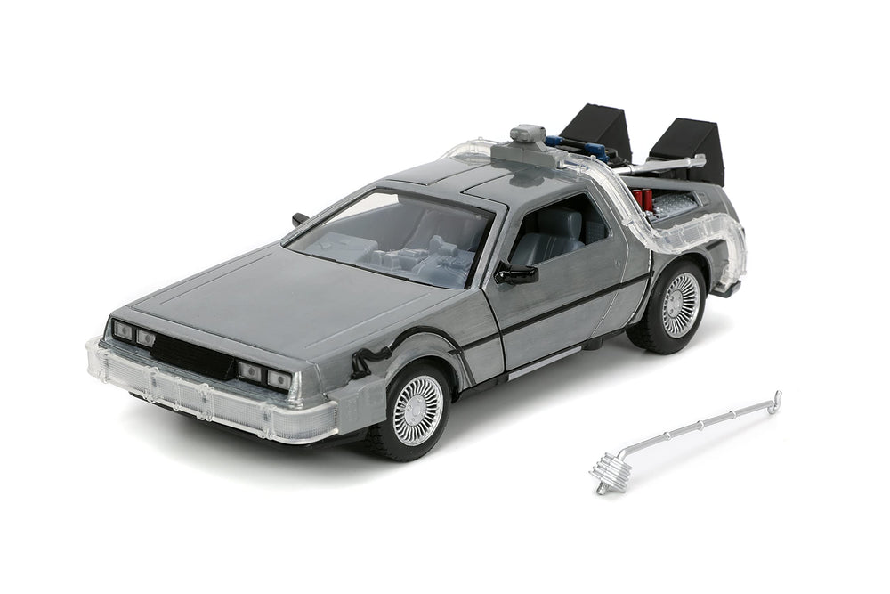 Jada Time Machine 1:24 die-cast detail ideal for close-up photos.