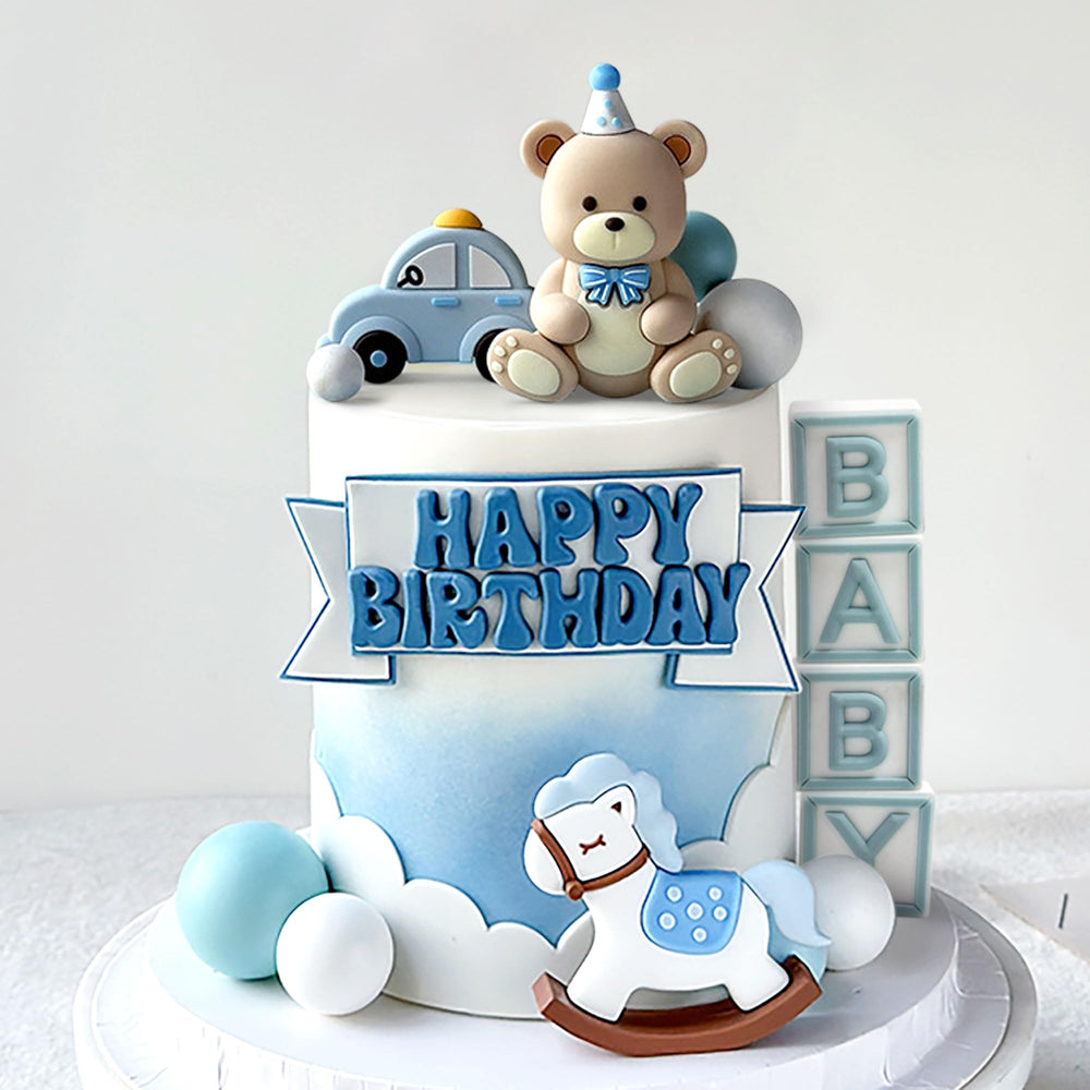 JeVenis baby shower decoration set complements bear-themed cakes and displays.