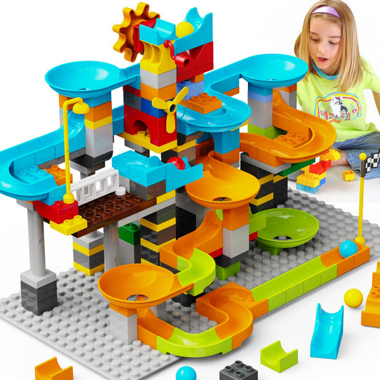 JIXIN 3-in-1 marble run showcasing a creative design for versatile play.