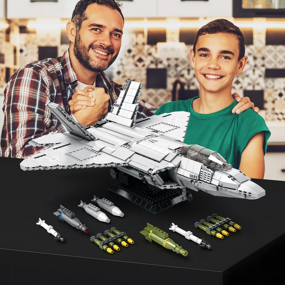 JMBricklayer F-22 Raptor build session supports family creativity and engagement.