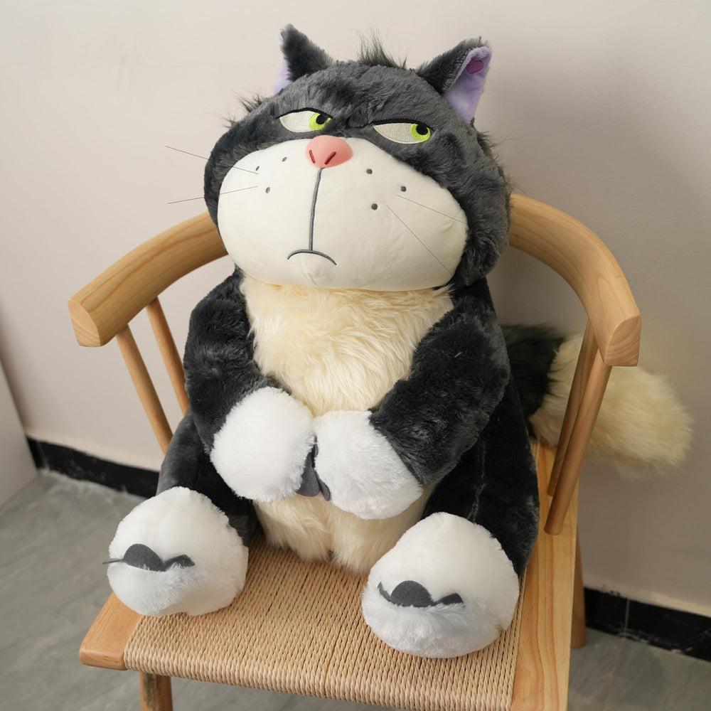 Juju GOODS durable giant plush cat designed for long-term cuddling