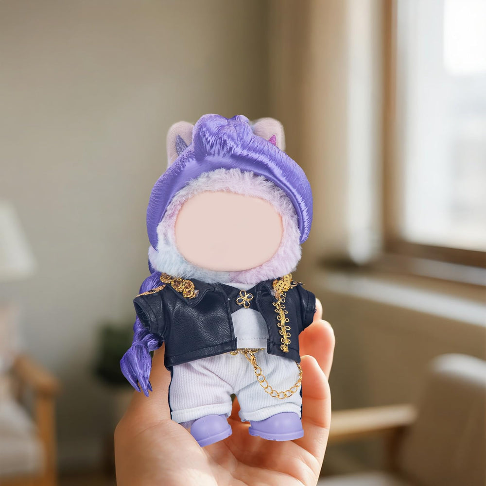 JUNIQUTE Doll accessories set expands play options with extra details and versatile styling.