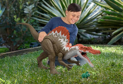 Spinosaurus stomach compartment enables easy access to retrieved minis during pretend hunts.