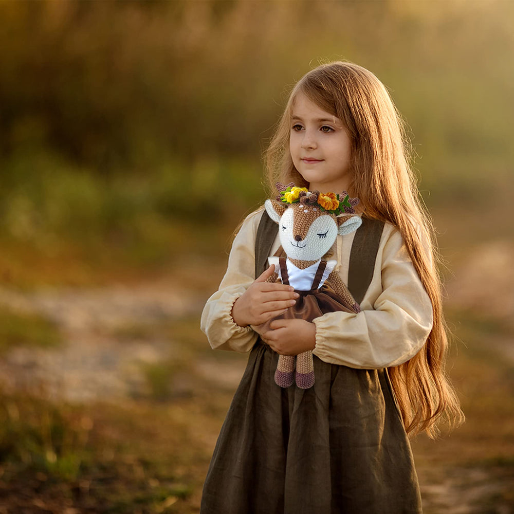 JUSTQUNSEEN deer as a thoughtful birthday gift idea for kids