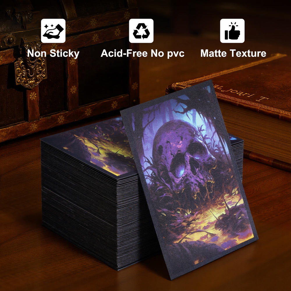 Kabinka skull-pattern sleeves add unique style without distracting gameplay