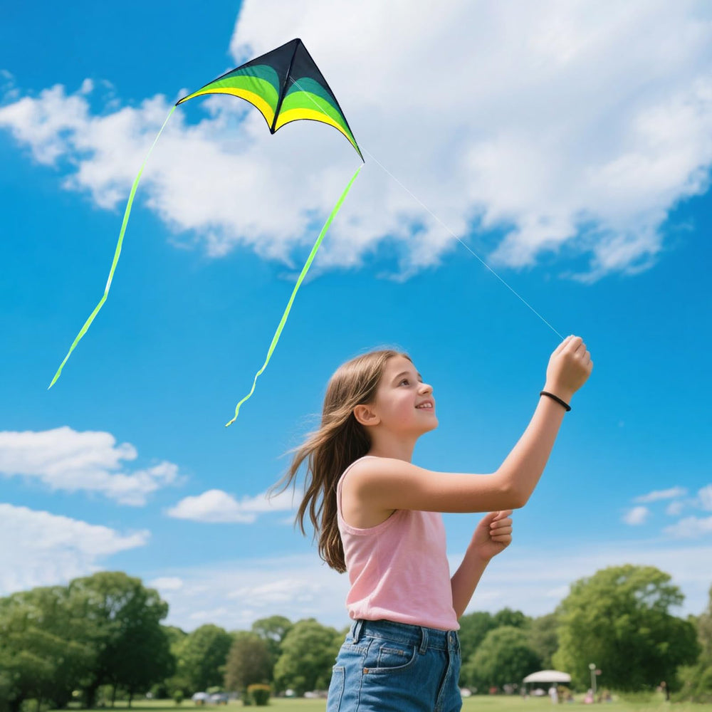 Kaiciuss Delta Kite Orange ideal for beginner-friendly beach flights.