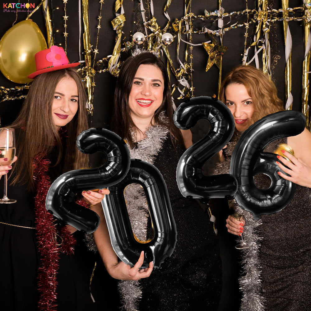 KatchOn 16-inch 2026 balloons highlight a bold focal point in photos.