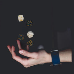 KLURXZGYPTH 20mm d20 dice included for tiebreakers and extra rolls.