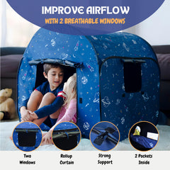 L'Arche tent interior shows dual windows and storage pockets