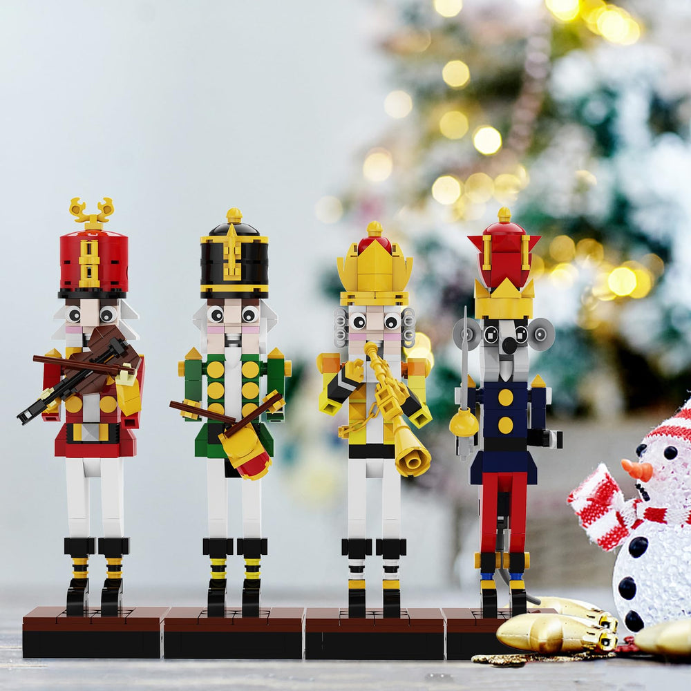 Latephiy Christmas Nutcracker mouse king, a dramatic accent for festive shelves.
