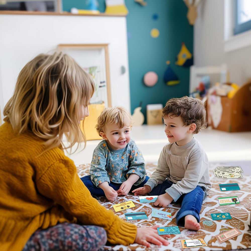 Learn2M wallet accessories pack adds variety to pretend play sessions