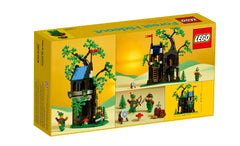 LEGO 40567 Forestmen-blue-roof-tiles emphasize authentic castle styling