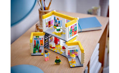 LEGO 40574 micro models castle and train for display windows.