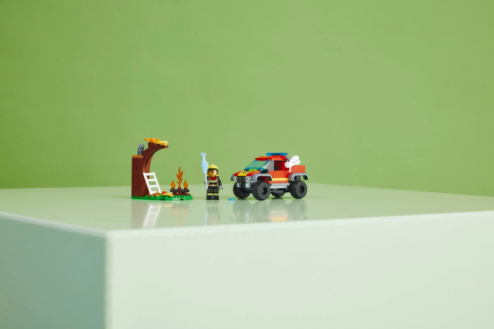 LEGO City 60393 campfire scene with tree fuels dramatic role-play.